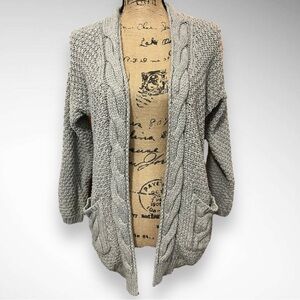 DEBUT‎ Women's Cozy Gray Chunky Cable Knit Women's Cardigan Sweater S/M | EUC